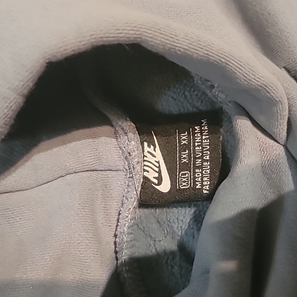 Nike Men's Light Gray Hoodie - Picture 3 of 9